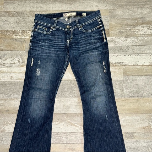 Women’s BKE Distressed Sabrina Jeans - Size 29R - Picture 2 of 8